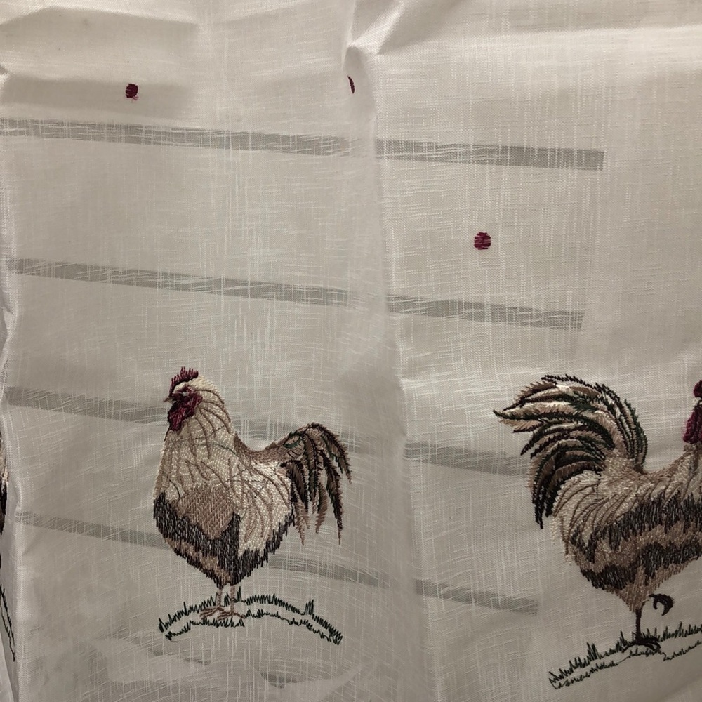 Rooster Kitchen Curtain - Picture 4 of 4